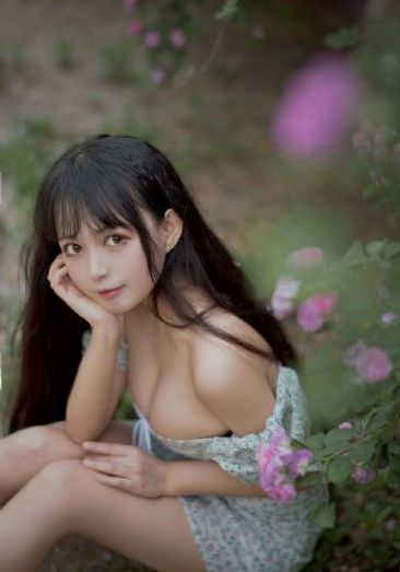 美女光着全身网站视频_超清电影全集观看