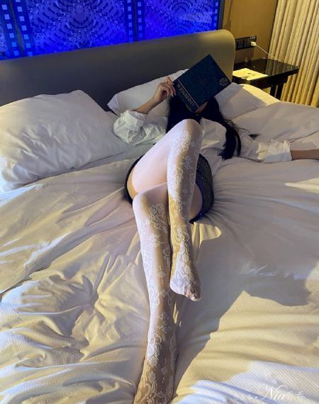全黄H全肉边做边吃奶男男_完整无删减版