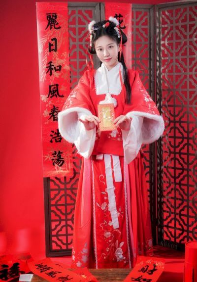 动漫美女的巨乳被揉胸_BD英语超清在线观看