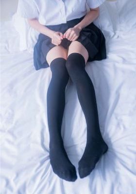 裸体美女视频全黄观看_剧情片高清视频观看