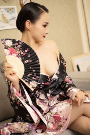 村上凉子熟女激情AV_剧情片免费观看