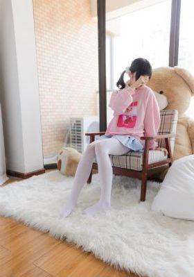 从后面抱住双乳揉捏起来视频_1080BD在线观看